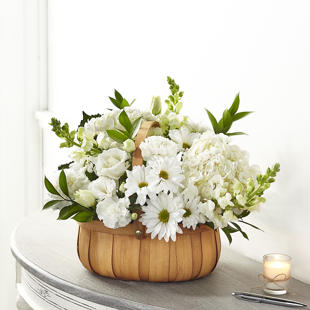 Pure Ivory Basket – Mt Scott Flowers, Happy Valley OR