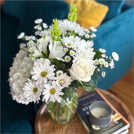 Classic Ivory – A Florist Original – Mt Scott Flowers, Happy Valley OR