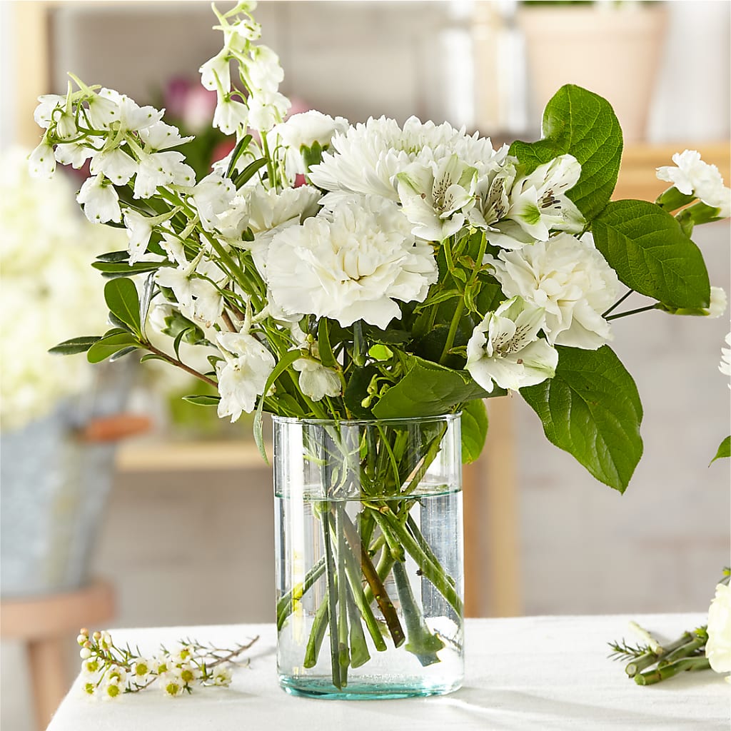 Classic Ivory – A Florist Original – Mt Scott Flowers, Happy Valley OR